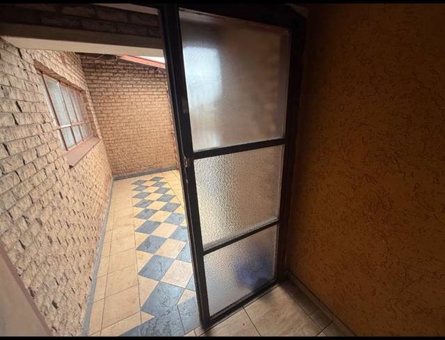 4 BEDROOM HOUSE FOR SALE IN VANDERBIJLPARK CE 3